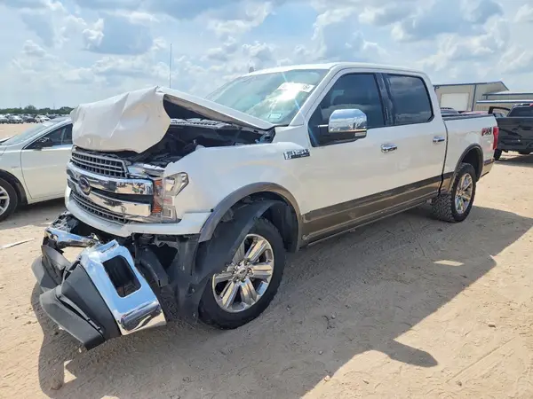 1FTEW1E58JFE67292 — 2018 Ford F-150, Передняя часть (Front End), фото до ремонта
