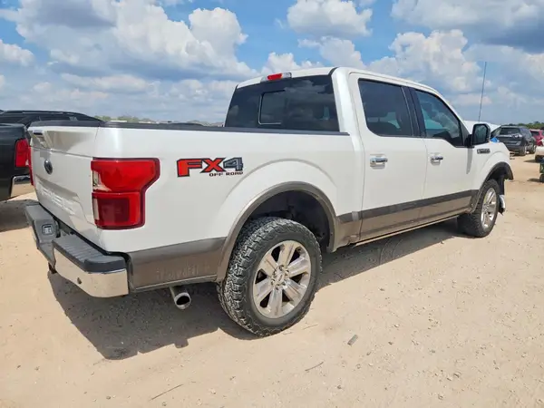 1FTEW1E58JFE67292 — 2018 Ford F-150, фото 3 с аукциона Copart, Передняя часть