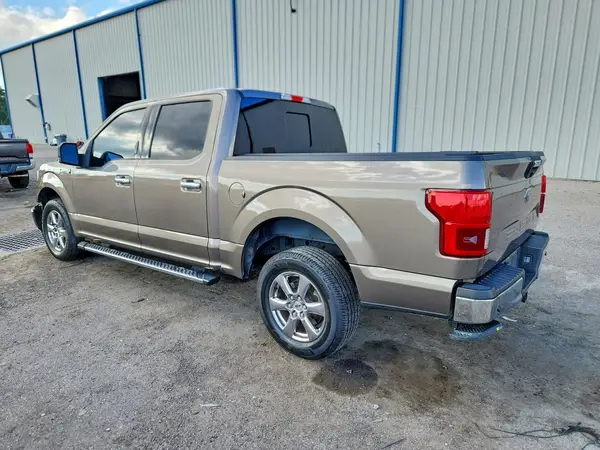 1FTEW1C50JFB80886 — 2018 Ford F-150, фото 2 с аукциона Copart, Передняя часть