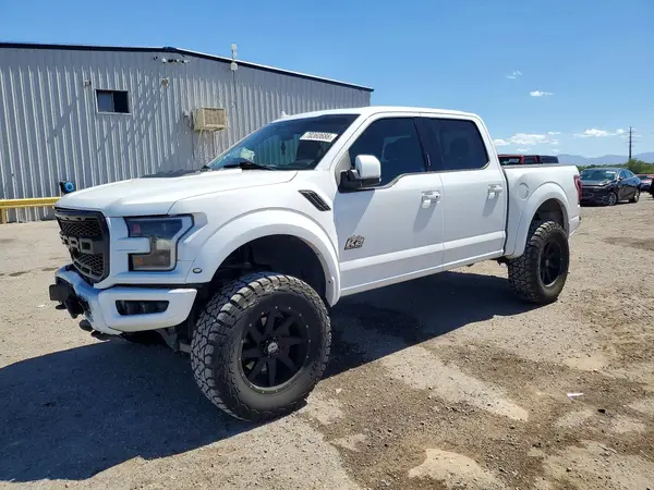 1FTFW1RG4KFC63283 — 2019 Ford F-150, Передняя часть (Front End), фото до ремонта