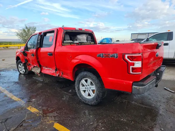 1FTFW1E44LKD99207 — 2020 Ford F-150, фото 2 с аукциона Copart, Опрокидывание