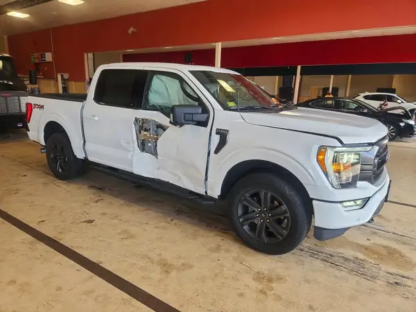 1FTEW1EP8MFC15208 — 2021 Ford F-150, фото 4 с аукциона Copart 13.10.2026, Боковая часть