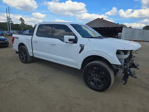 1FTFW1E56MFA21490 — 2021 Ford F-150, фото 4 с аукциона Copart, Передняя часть