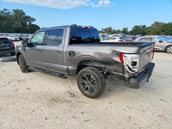 1FTEW1C51NFA61315 — 2022 Ford F-150, фото 2 с аукциона Copart 13.10.2026, Боковая часть