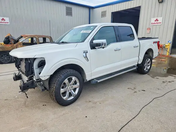 1FTFW1E89NFC41637 — 2022 Ford F-150, Передняя часть (Front End), фото до ремонта