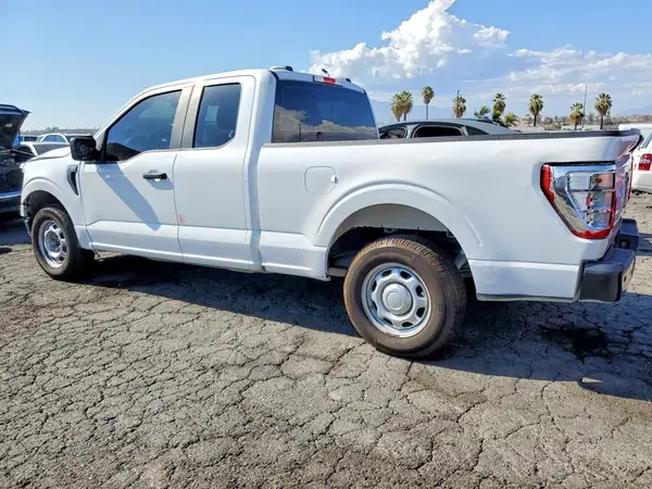 1FTEX1CP2NKD93303 — 2022 Ford F-150, фото 2 с аукциона Copart, Передняя часть
