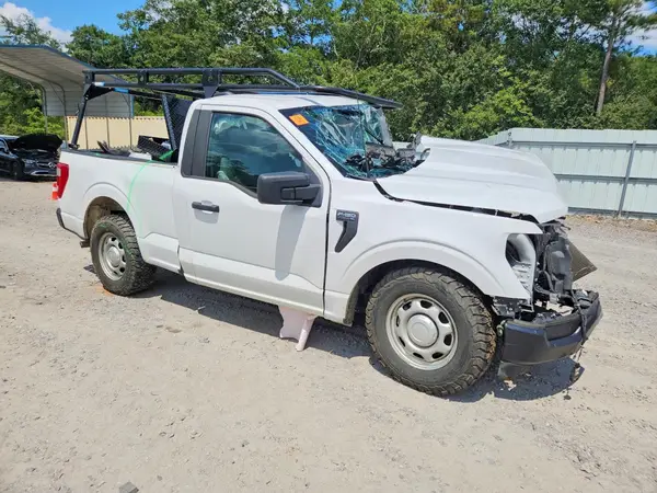 1FTMF1CBXPKD08763 — 2023 Ford F-150, фото 4 с аукциона Copart 29.09.2026, Повреждения со всех сторон