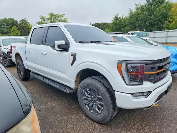 1FTEW1E81PFC90989 — 2023 Ford F-150, фото 4 с аукциона Copart, Подтопление