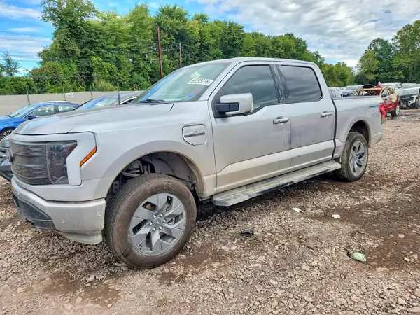 1FT6W1EV8PWG63200 — 2023 Ford F-150, Боковая часть (Side), фото до ремонта