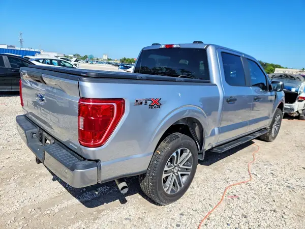 1FTEW1EP5PFA41943 — 2023 Ford F-150, фото 3 с аукциона Copart, Мелкие вмятины и царапины