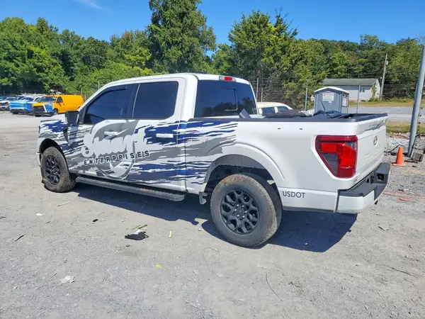 1FTFW3L86RKF06929 — 2024 Ford F-150, фото 2 с аукциона Copart, Боковая часть