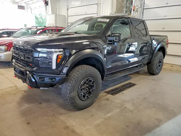 1FTFW1RJ3RFC25128 — 2024 Ford F-150, Боковая часть (Side), фото до ремонта