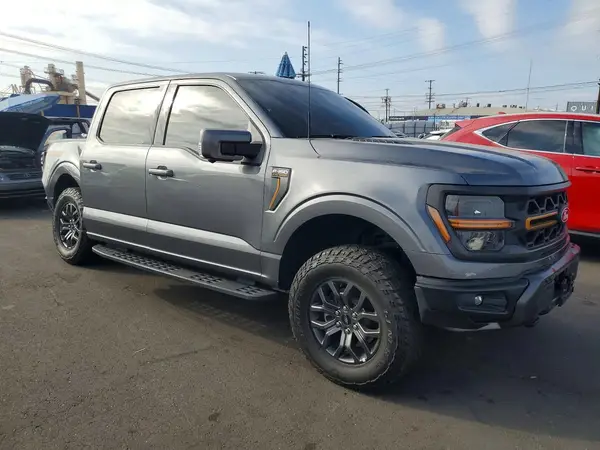 1FTFW4L83RFB37560 — 2024 Ford F-150, фото 4 с аукциона Copart, Боковая часть