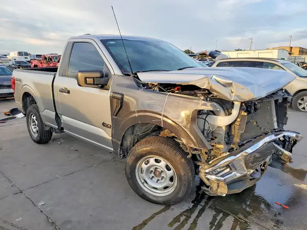1FTMF1L55RKD31235 — 2024 Ford F-150, фото 4 с аукциона Copart, Передняя часть