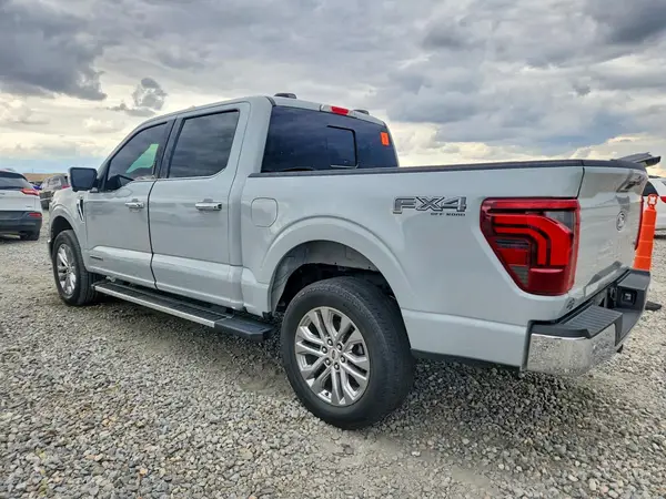 1FTFW5LD1RFA79533 — 2024 Ford F-150, фото 2 с аукциона Copart, Боковая часть