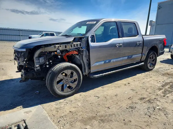 1FT6W3L75RWG28522 — 2024 Ford F-150, Передняя часть (Front End), фото до ремонта