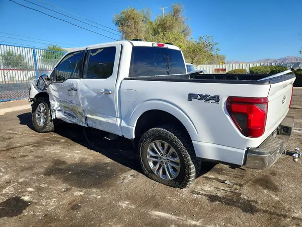 1FTFW3LD9RFC17601 — 2024 Ford F-150, фото 2 с аукциона Copart, Боковая часть