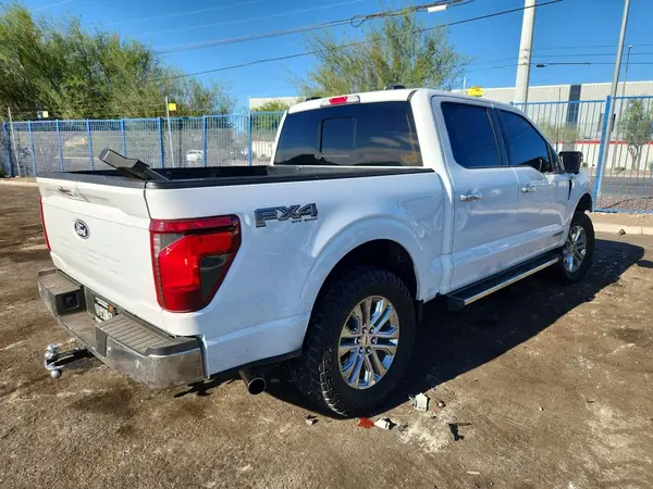 1FTFW3LD9RFC17601 — 2024 Ford F-150, фото 3 с аукциона Copart, Боковая часть