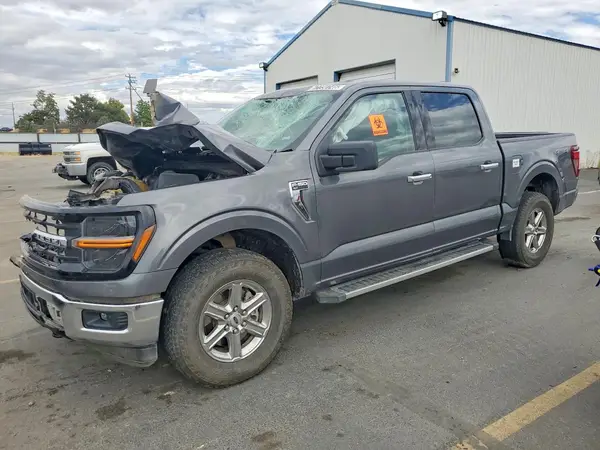 1FTEW3LP9SKE05943 — 2025 Ford F-150, Передняя часть (Front End), фото до ремонта
