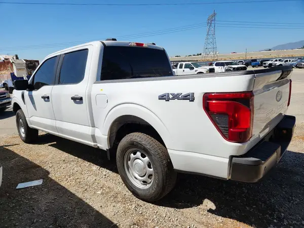 1FTFW1L55SKD91515 — 2025 Ford F-150, фото 2 с аукциона Copart, Передняя часть