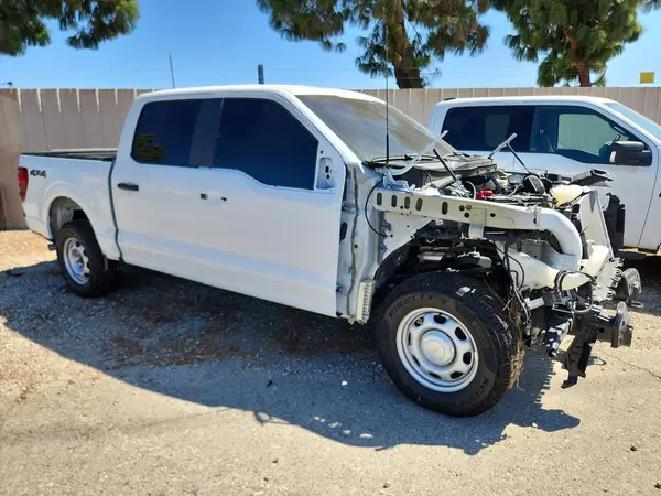 1FTFW1L55SKD91515 — 2025 Ford F-150, фото 4 с аукциона Copart, Передняя часть