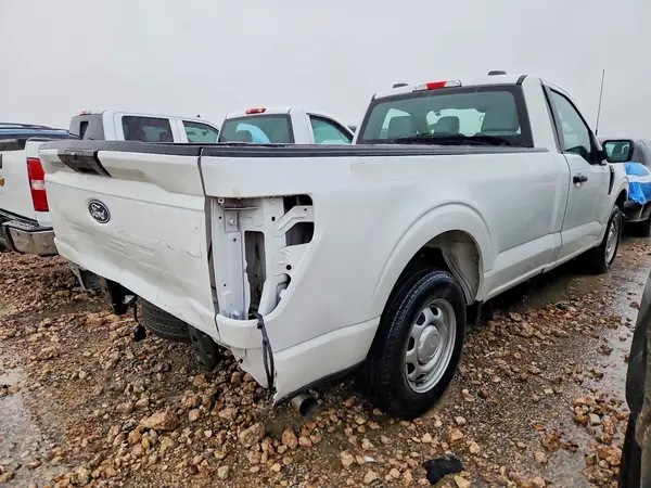 1FTMF1KP0SKF65565 — 2025 Ford F-150, фото 3 с аукциона Copart, Передняя часть