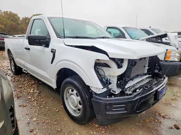 1FTMF1KP0SKF65565 — 2025 Ford F-150, фото 4 с аукциона Copart, Передняя часть