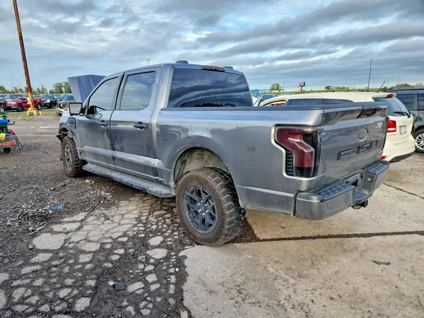 1FTVW3LK4SWG01687 — 2025 Ford F-150, фото 2 с аукциона Copart, Передняя часть