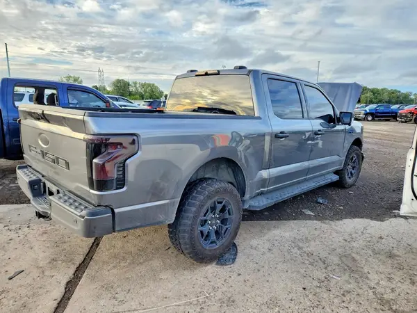 1FTVW3LK4SWG01687 — 2025 Ford F-150, фото 3 с аукциона Copart, Передняя часть