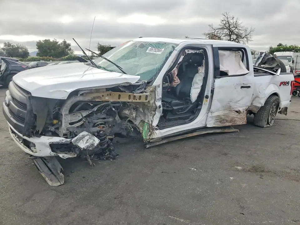 1FTEW1EP9GKD57336 Ford F150 2016 — повреждение Передняя часть, фото до ремонта