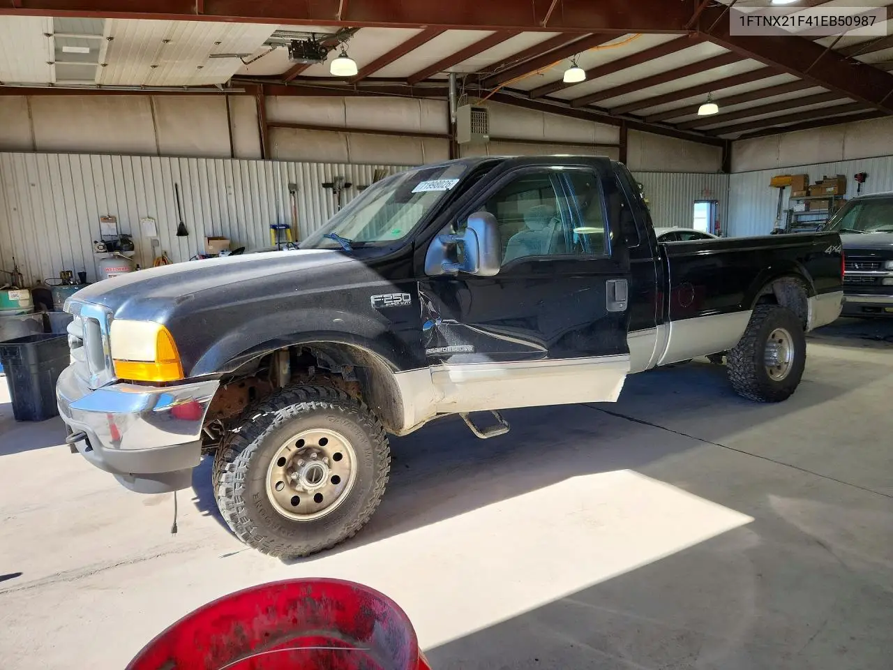 1FTNX21F41EB50987 Ford F250 2001 — повреждение Сторона, фото до ремонта