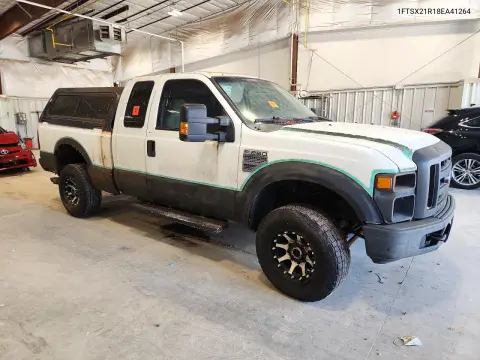 2008 Ford F250 Super Duty VIN 1FTSX21R18EA41264 фото 4