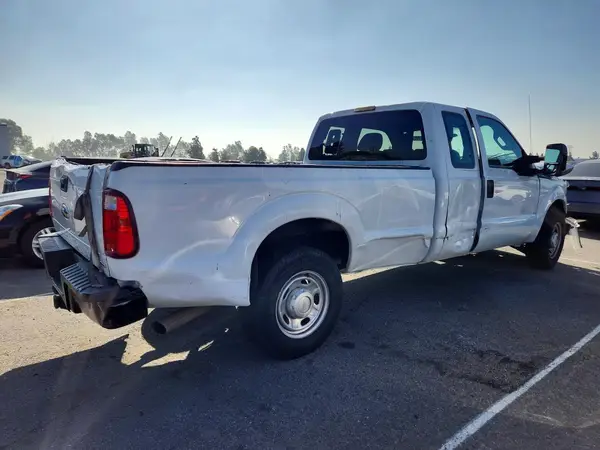 1FT7X2A67GED47458 — 2016 Ford F250, фото 3 с аукциона Copart, Передняя часть