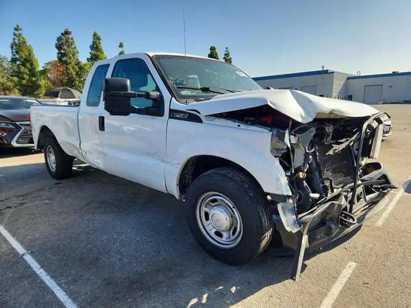 1FT7X2A67GED47458 — 2016 Ford F250, фото 4 с аукциона Copart, Передняя часть