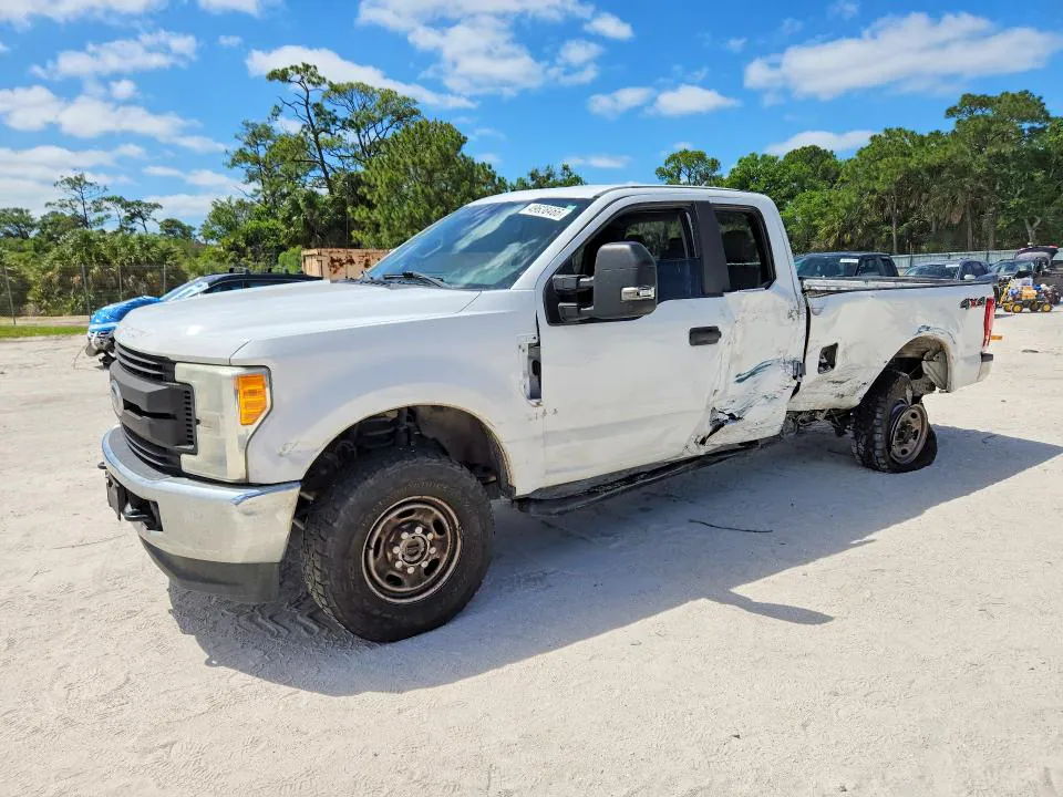 2017 FORD F250 VIN 1FT7X2B68HED29972 фото 1