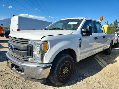 1FT7W2A66HEF48773 — 2017 Ford F250, Боковая часть (Side), фото до ремонта