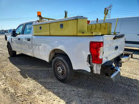 2017 Ford F250 VIN 1FT7W2A66HEF48773 фото 2