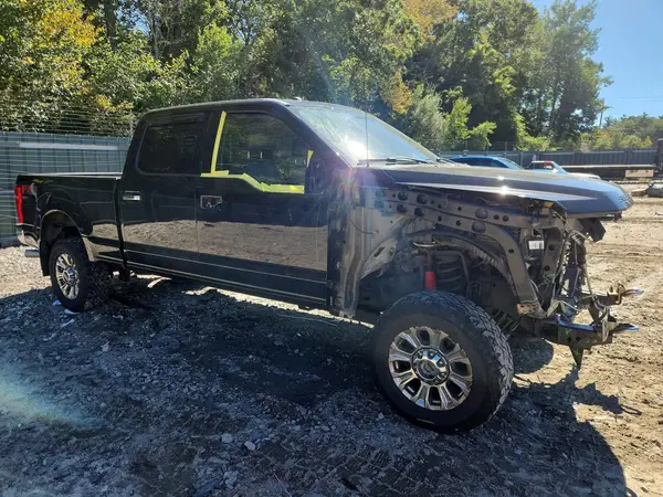 1FT7W2B61HED37575 — 2017 Ford F250, фото 4 с аукциона Copart, Передняя часть