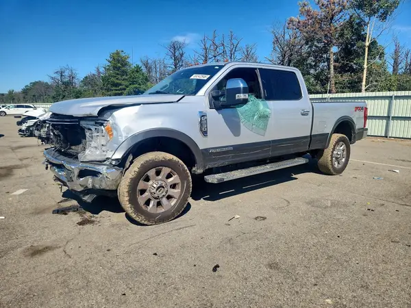 1FT7W2BT7HED14520 — 2017 Ford F250, Передняя часть (Front End), фото до ремонта