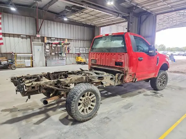 1FTBF2B67JEB19530 — 2018 Ford F250, фото 3 с аукциона Copart 14.10.2026, Передняя часть