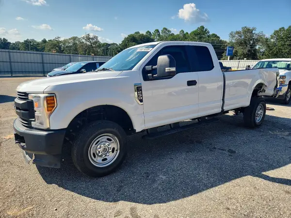 1FT7X2B66JEC27043 — 2018 Ford F250, Боковая часть (Side), фото до ремонта