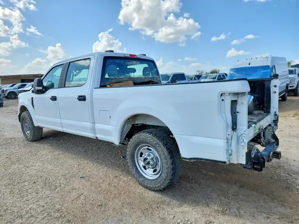 1FT7W2A63NEE59349 — 2022 Ford F250, фото 2 с аукциона Copart, Передняя часть