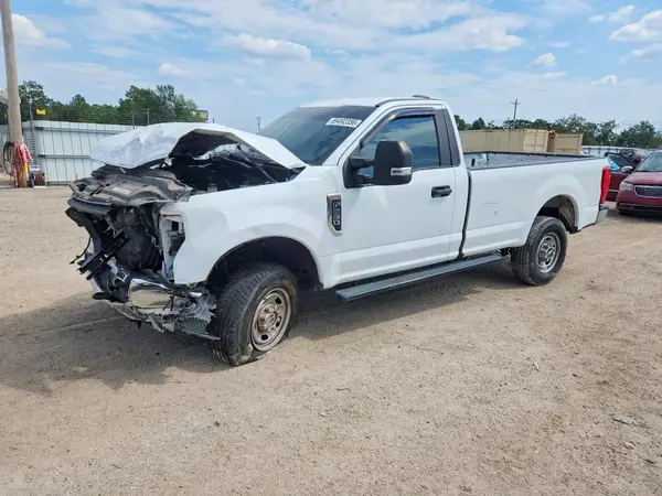 1FTBF2B61NEF01557 — 2022 Ford F250, Передняя часть (Front End), фото до ремонта