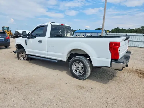 1FTBF2B61NEF01557 — 2022 Ford F250, фото 2 с аукциона Copart, Передняя часть