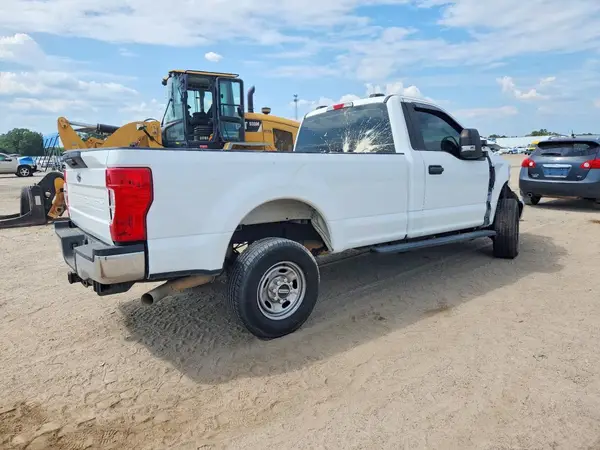 1FTBF2B61NEF01557 — 2022 Ford F250, фото 3 с аукциона Copart, Передняя часть