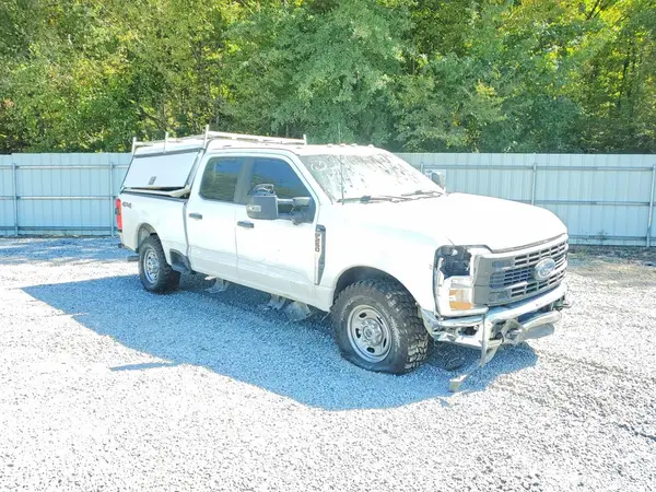 1FT7W2BA6PEC02563 — 2023 Ford F250, фото 4 с аукциона Copart, Передняя часть