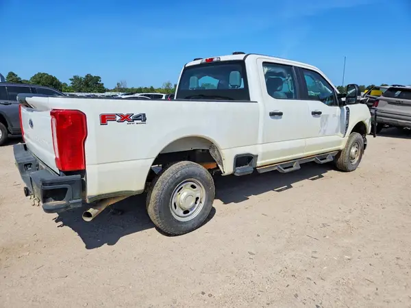 1FT7W2BA3PED17282 — 2023 Ford F250, фото 3 с аукциона Copart, Передняя часть