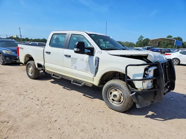 1FT7W2BA3PED17282 — 2023 Ford F250, фото 4 с аукциона Copart, Передняя часть