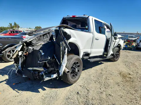 2024 Ford F250 VIN 1FT8W2BN2REF36972 фото 3