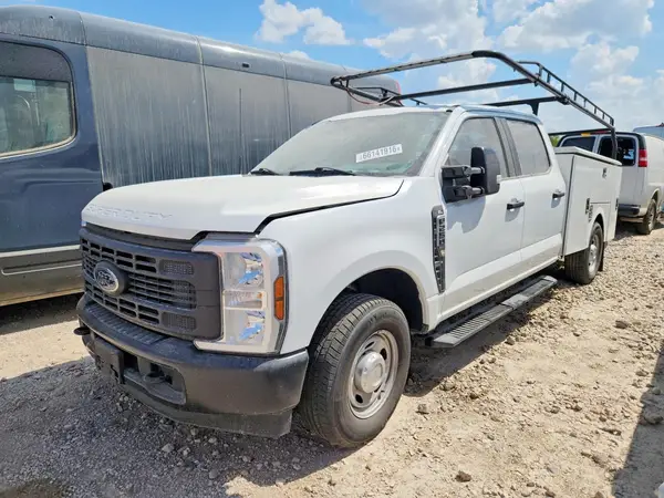 1FD7W2AA9REE29827 — 2024 Ford F250, Задняя часть (Rear End), фото до ремонта